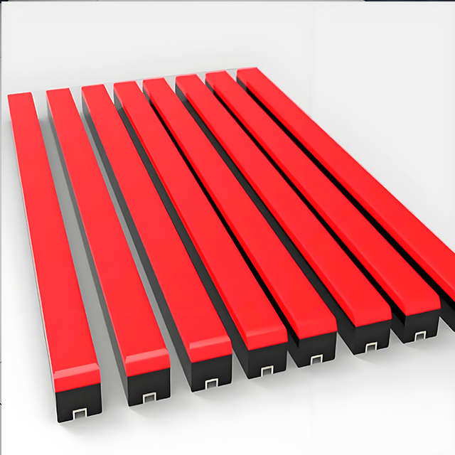 Abriebfeste Prallstange aus UHMWPE f&uuml;r das Prallpufferbett von Bandf&ouml;rderern